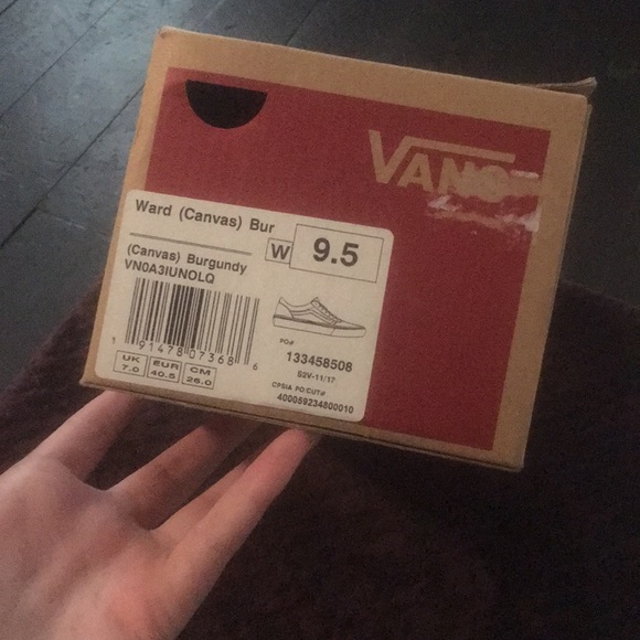 Maroon Vans size women's 9.5 great condition - Picture 6 of 7